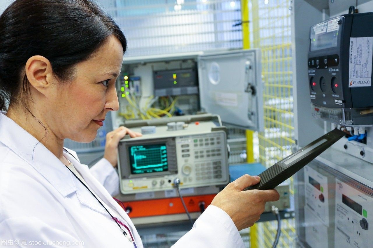 研究員電器柜性能計數(shù)器低壓微網(wǎng)絡(luò)測試和證書服務(wù)智能電網(wǎng)和智能電表認(rèn)證的電力電子設(shè)備技術(shù)服務(wù)行業(yè)tecnalia研究與創(chuàng)新bizkaia巴斯克的國家西班牙